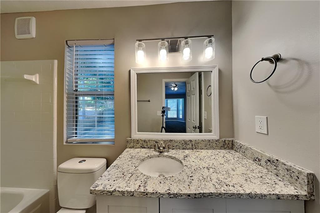 4 bedroom, 4 bathroom, 2,172 sq ft single family residence for rent at 5105 N Bridges Drive, Alpharetta, GA 30022 for $2,600 a month — photo 10