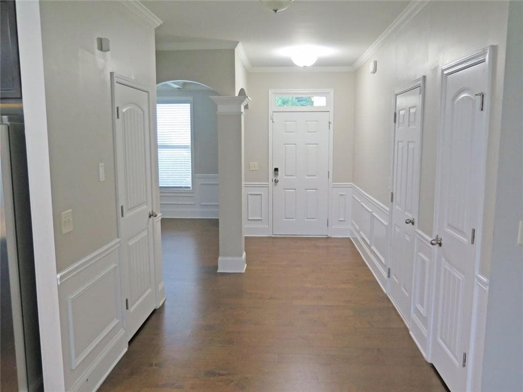 5 bedroom, 3 bathroom, 2,885 sq ft single family residence for sale at 536 Wolf Pack Lane, Atlanta, GA 30349 — photo 5