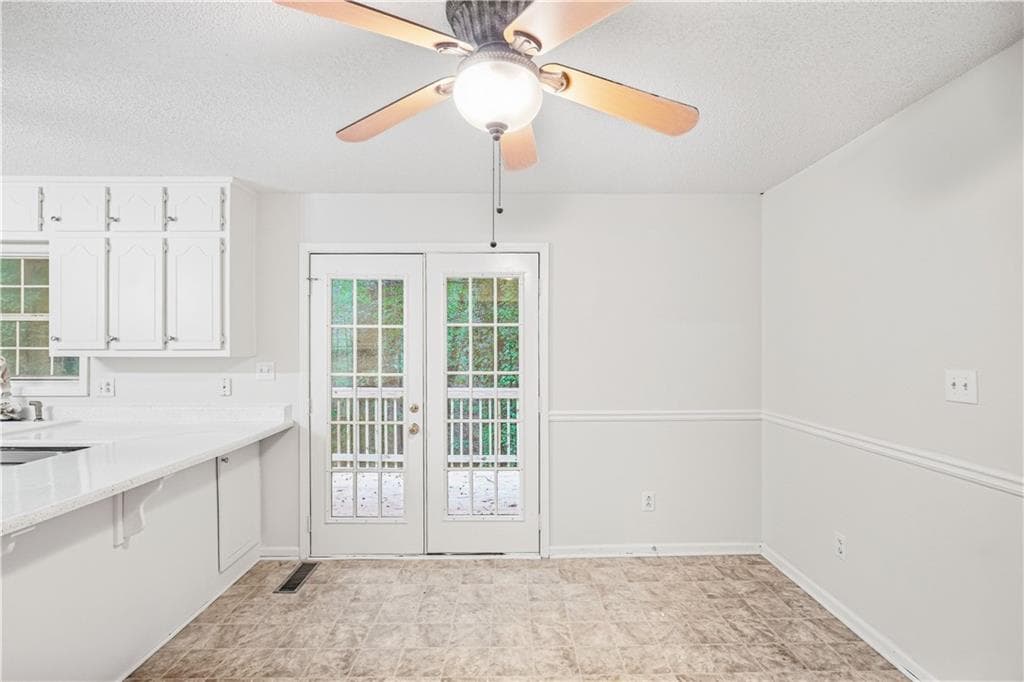 4 bedroom, 2 bathroom, 2,784 sq ft single family residence for sale at 2158 Chambers Road, Mcdonough, GA 30253 — photo 2