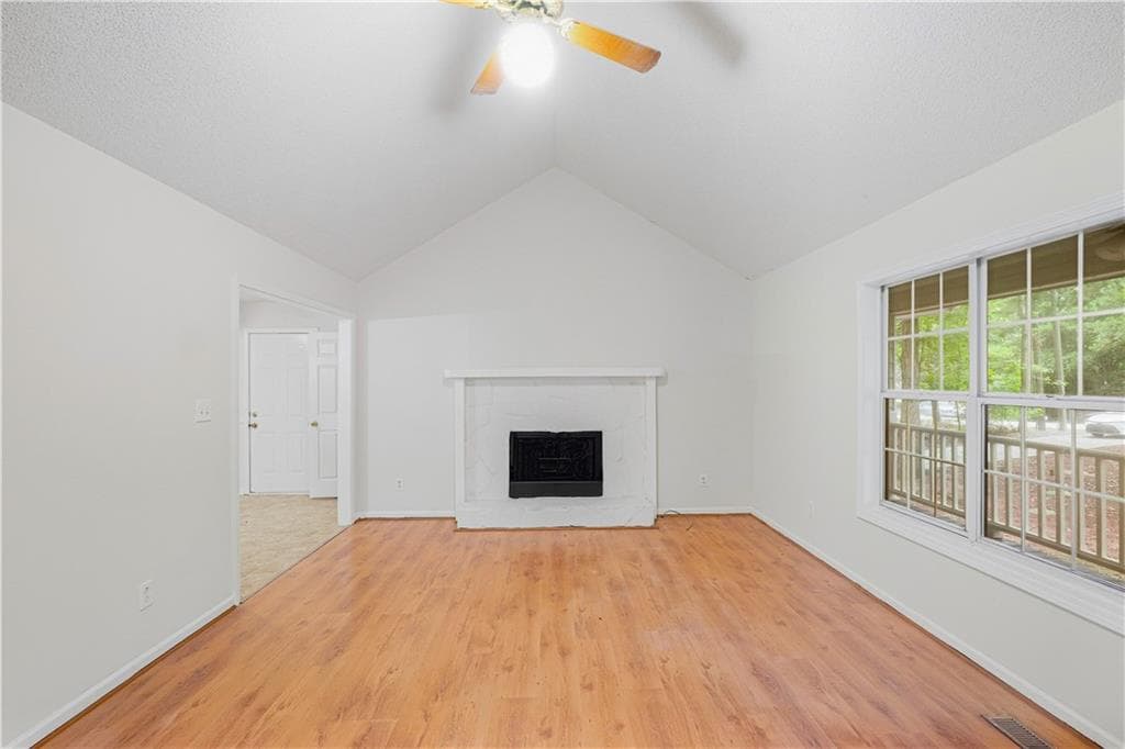 4 bedroom, 2 bathroom, 2,784 sq ft single family residence for sale at 2158 Chambers Road, Mcdonough, GA 30253 — photo 3