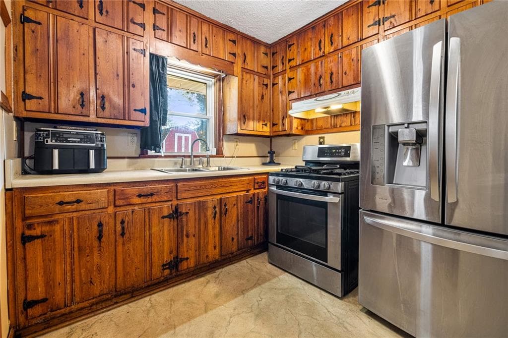 3 bedroom, 2 bathroom, 1,190 sq ft single family residence for sale at 1795 Vicki Lane, Atlanta, GA 30316 — photo 5