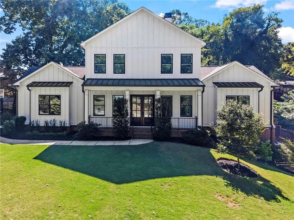 4 bedroom, 4 bathroom, 2,937 sq ft single family residence for sale at 1870 Spring Avenue, Atlanta, GA 30318 — photo 3