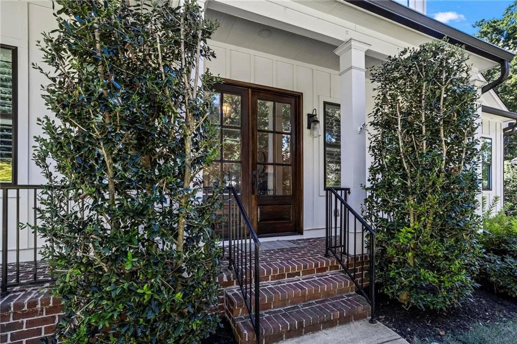 4 bedroom, 4 bathroom, 2,937 sq ft single family residence for sale at 1870 Spring Avenue, Atlanta, GA 30318 — photo 6