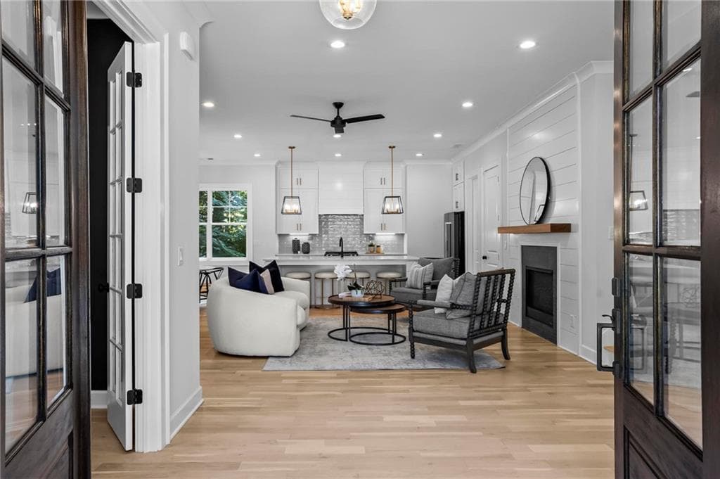 4 bedroom, 4 bathroom, 2,937 sq ft single family residence for sale at 1870 Spring Avenue, Atlanta, GA 30318 — photo 7