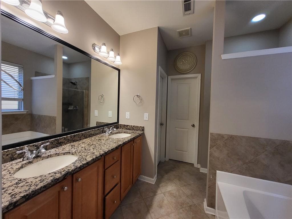 3 bedroom, 3 bathroom, 1,844 sq ft single family residence for rent at 915 Silver Lake Drive, Acworth, GA 30102 for $2,445 a month — photo 9