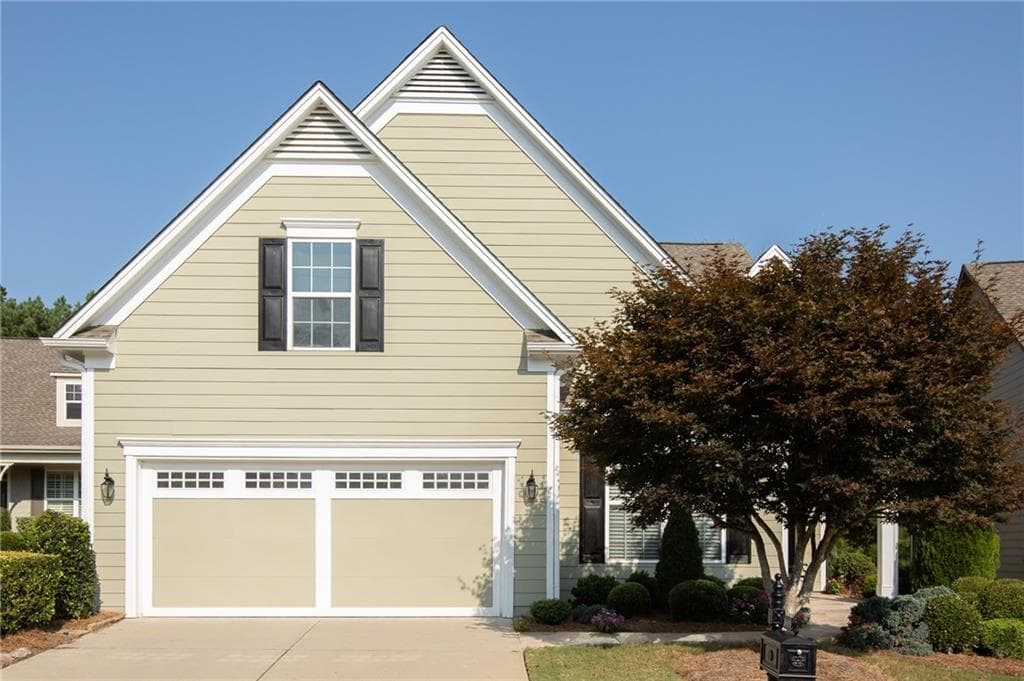 2 bedroom, 2 bathroom, 1,946 sq ft single family residence for sale at 3609 Blue Cypress Cove, Gainesville, GA 30504