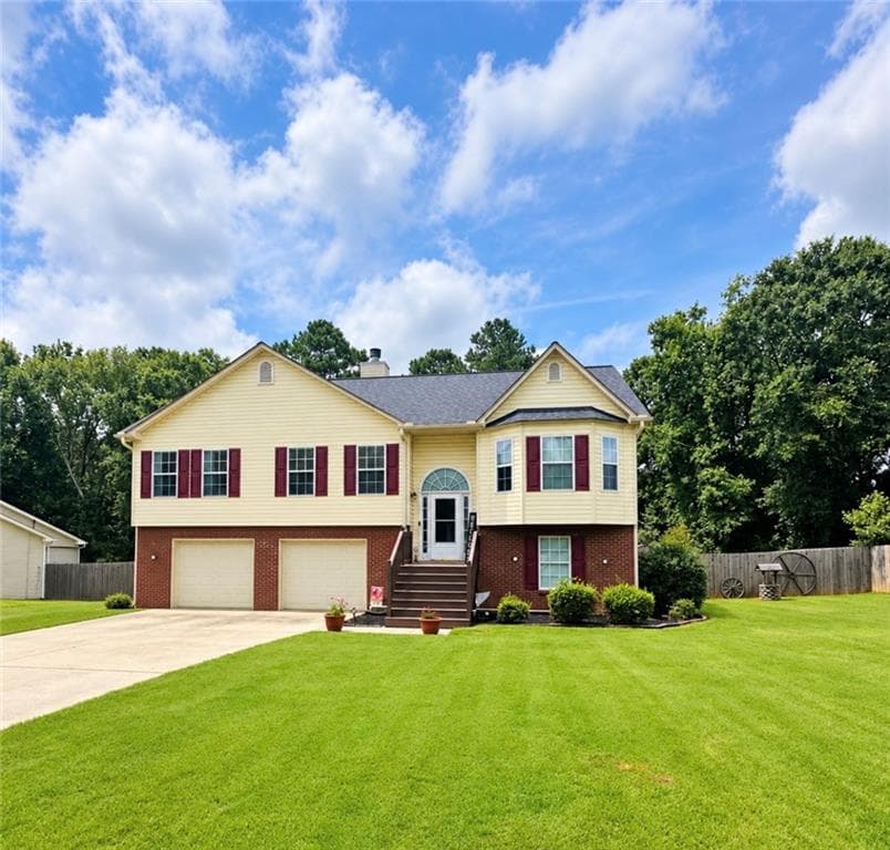 5 bedroom, 3 bathroom, 2,160 sq ft single family residence for sale at 443 Windsong ln Lane, Social Circle, GA 30025 — photo 1 of 17