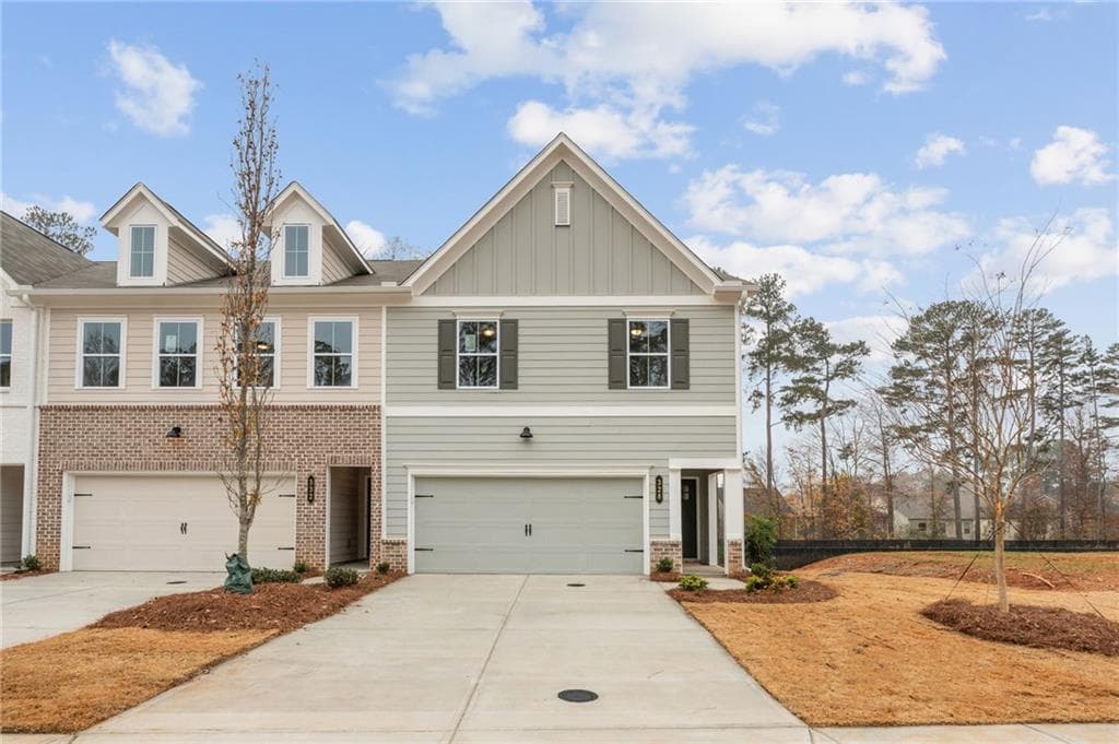 3 bedroom, 3 bathroom, 1,805 sq ft townhouse for sale at 304 Colsen Drive, Acworth, GA 30102