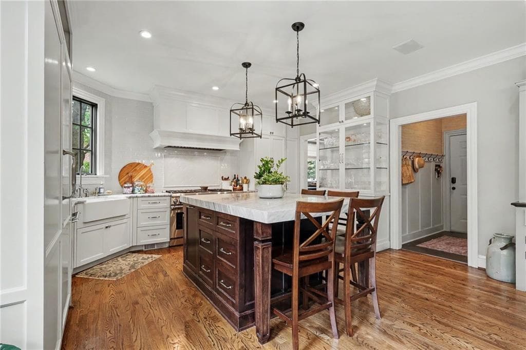 6 bedroom, 6 bathroom, 6,544 sq ft single family residence for sale at 2375 Massey Lane, Decatur, GA 30033 — photo 10