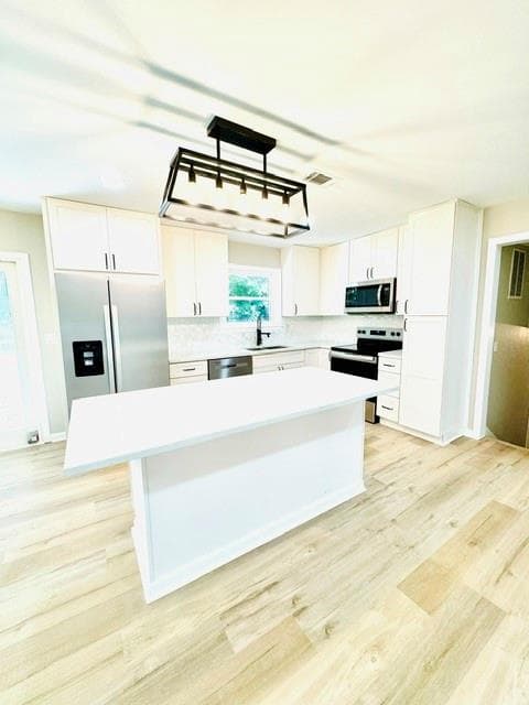 4 bedroom, 3 bathroom, 2,062 sq ft single family residence for sale at 2286 Glendale Drive, Decatur, GA 30032 — photo 4