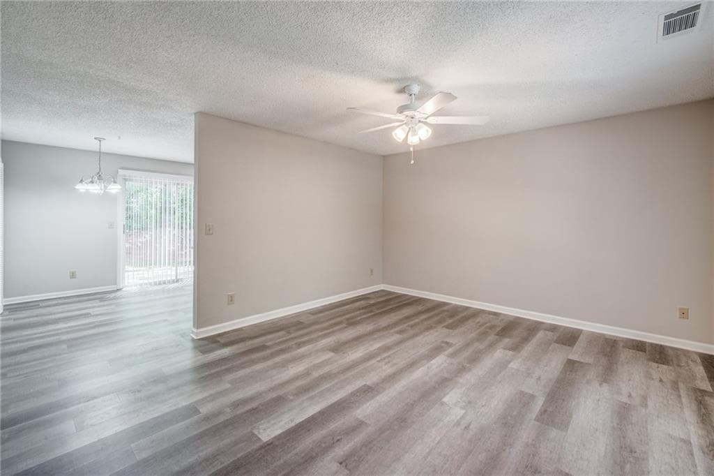 2 bedroom, 2 bathroom, 988 sq ft townhouse for rent at 4084 Hidden Hollow Drive B, Gainesville, GA 30506 for $1,390 a month — photo 10