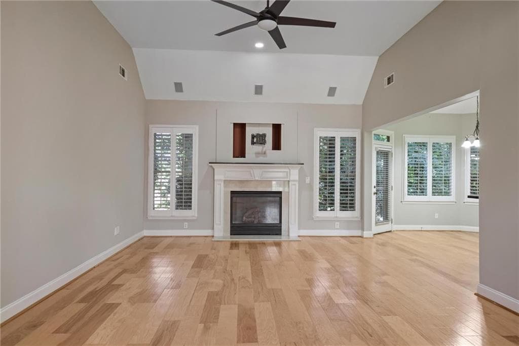 3 bedroom, 2 bathroom, 2,120 sq ft single family residence for sale at 105 Peregrine Way, Kennesaw, GA 30144 — photo 6