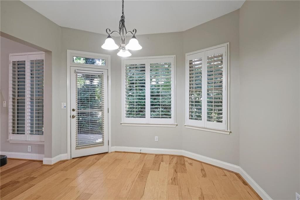 3 bedroom, 2 bathroom, 2,120 sq ft single family residence for sale at 105 Peregrine Way, Kennesaw, GA 30144 — photo 10