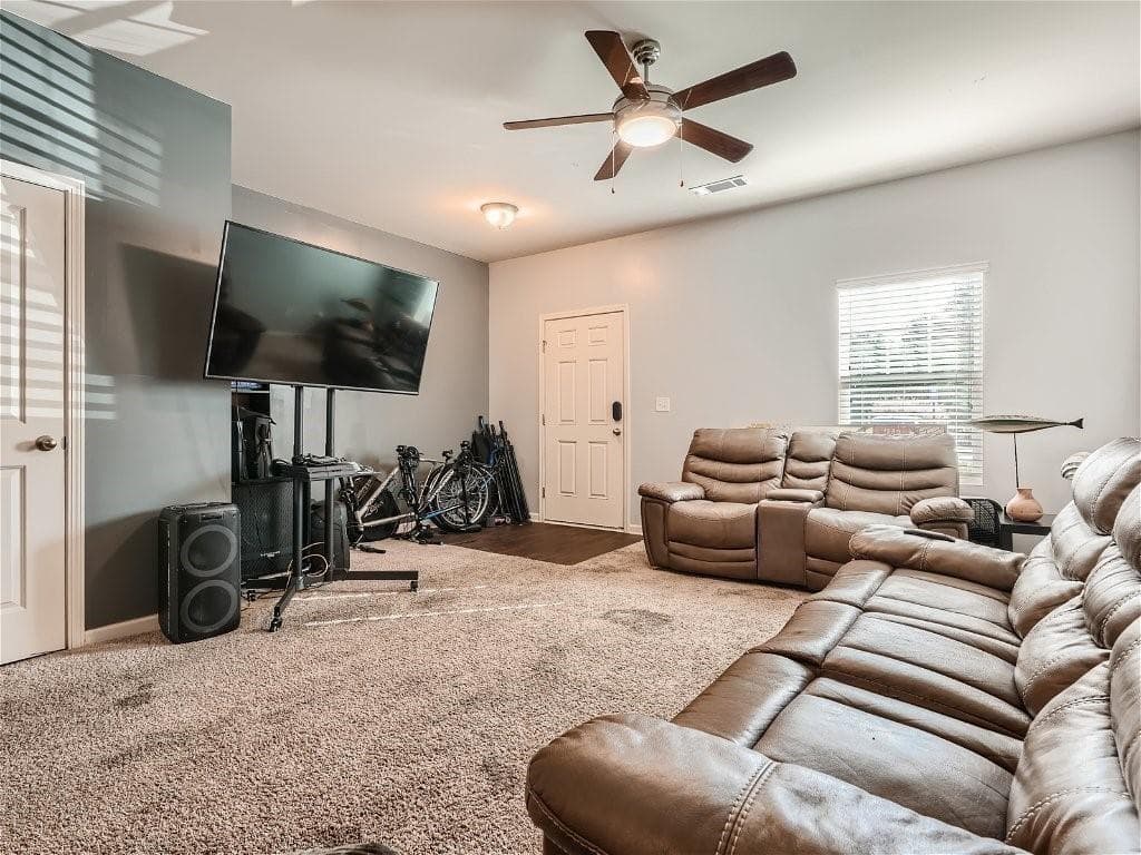 3 bedroom, 3 bathroom, 1,368 sq ft townhouse for sale at 2161 Cypress Lane, Atlanta, GA 30331 — photo 5