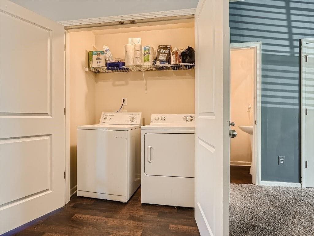 3 bedroom, 3 bathroom, 1,368 sq ft townhouse for sale at 2161 Cypress Lane, Atlanta, GA 30331 — photo 7