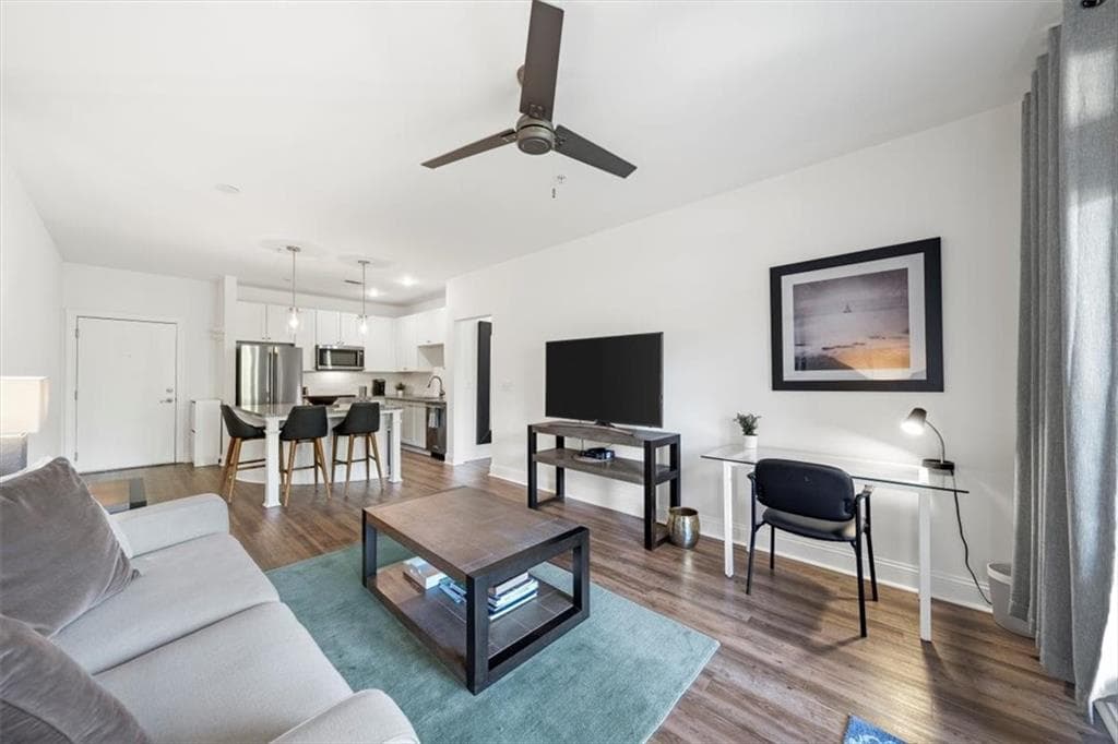 1 bedroom, 1 bathroom, 732 sq ft condominium for sale at 840 United Avenue 410, Atlanta, GA 30312