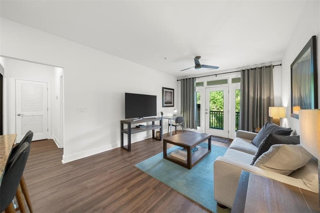 1 bedroom, 1 bathroom, 732 sq ft condominium for sale at 840 United Avenue 410, Atlanta, GA 30312 — photo 4