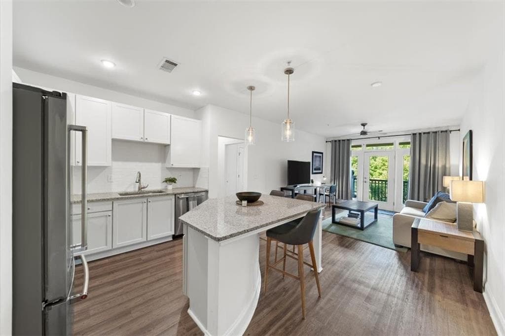 1 bedroom, 1 bathroom, 732 sq ft condominium for sale at 840 United Avenue 410, Atlanta, GA 30312 — photo 8