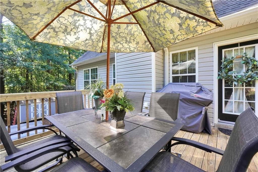 3 bedroom, 3 bathroom, 1,910 sq ft single family residence for sale at 200 Cecil Way, Mcdonough, GA 30252 — photo 8