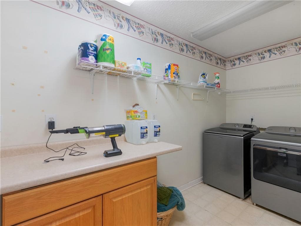 3 bedroom, 3 bathroom, 2,000 sq ft single family residence for sale at 470 Fields Road, Mcdonough, GA 30253 — photo 8