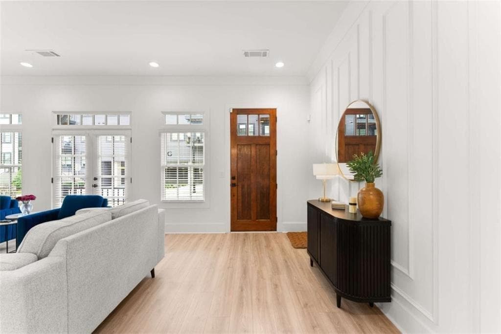 4 bedroom, 5 bathroom, 3,152 sq ft townhouse for sale at 338 SUGARVIEW Road, Sugar Hill, GA 30518 — photo 7