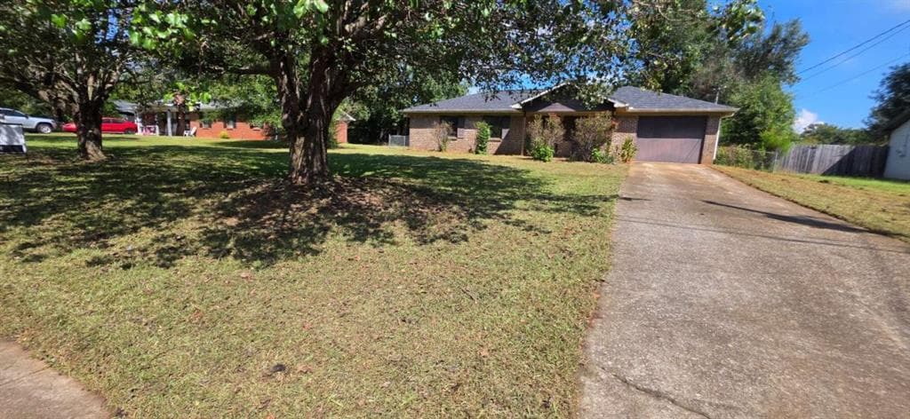 4 bedroom, 1 bathroom, 1,325 sq ft single family residence for sale at 115 Grove Creek Drive, Locust Grove, GA 30248 — photo 3