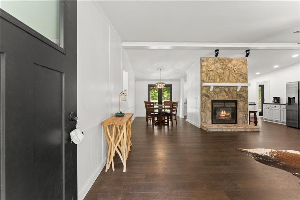 3 bedroom, 2 bathroom, 1,568 sq ft single family residence for sale at 3501 Looper Lake Road, Gainesville, GA 30506 — photo 6