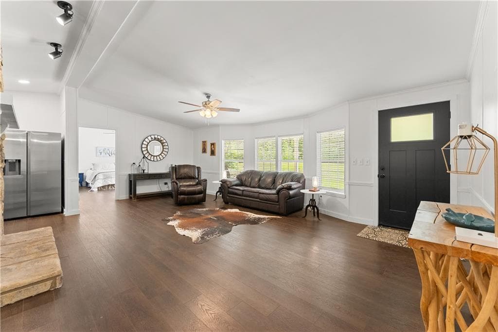3 bedroom, 2 bathroom, 1,568 sq ft single family residence for sale at 3501 Looper Lake Road, Gainesville, GA 30506 — photo 8