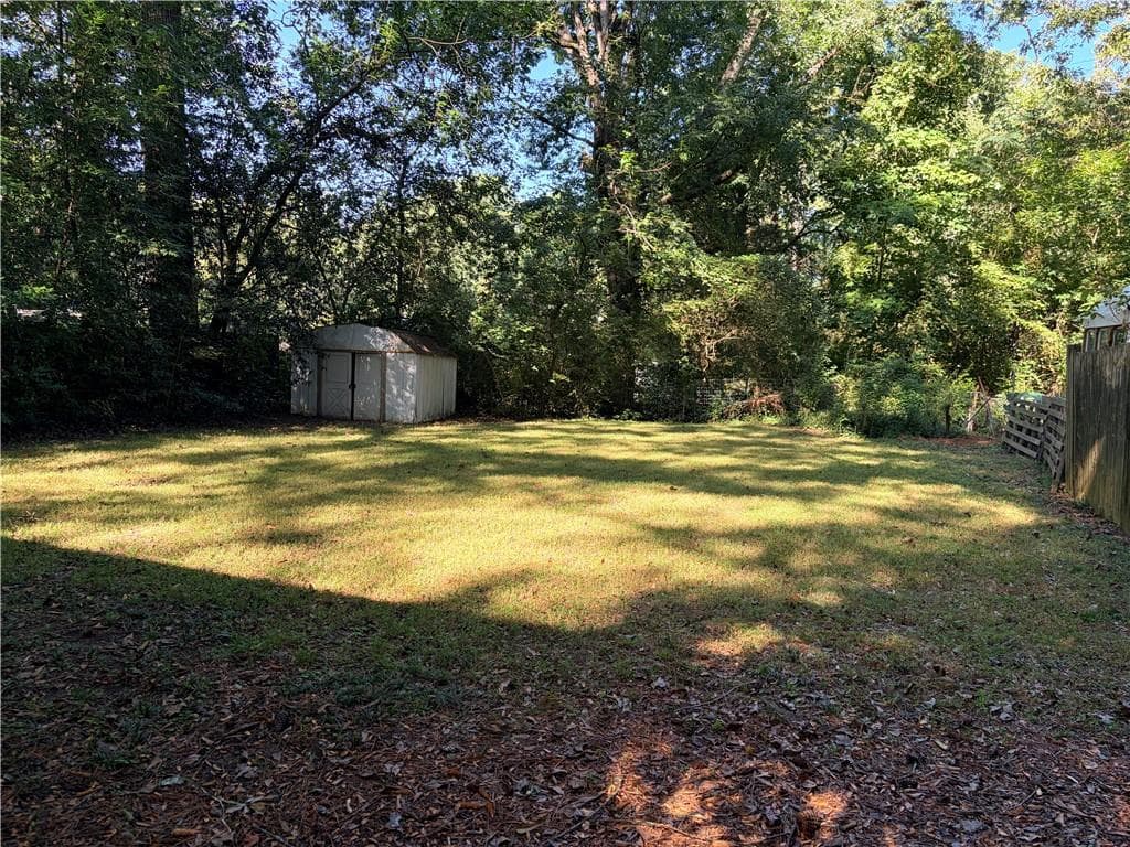3 bedroom, 1 bathroom, 1,026 sq ft single family residence for rent at 1078 Palafox Drive, Atlanta, GA 30324 for $2,100 a month — photo 2