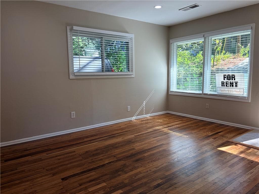 3 bedroom, 1 bathroom, 1,026 sq ft single family residence for rent at 1078 Palafox Drive, Atlanta, GA 30324 for $2,100 a month — photo 9