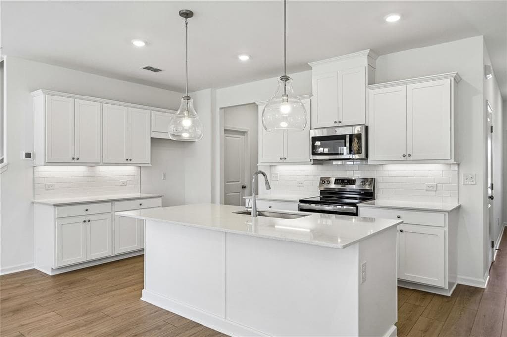 3 bedroom, 3 bathroom, 1,888 sq ft townhouse for sale at 3695 Sagecrest Drive, Buford, GA 30519 — photo 6