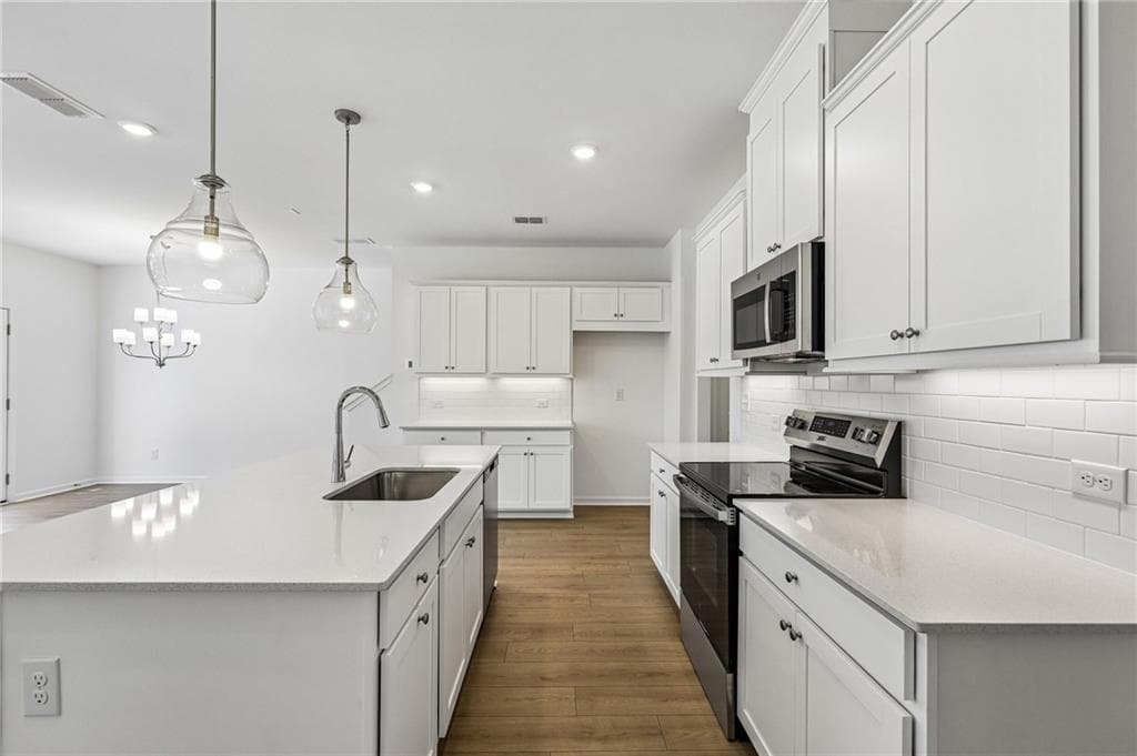 3 bedroom, 3 bathroom, 1,888 sq ft townhouse for sale at 3695 Sagecrest Drive, Buford, GA 30519 — photo 7