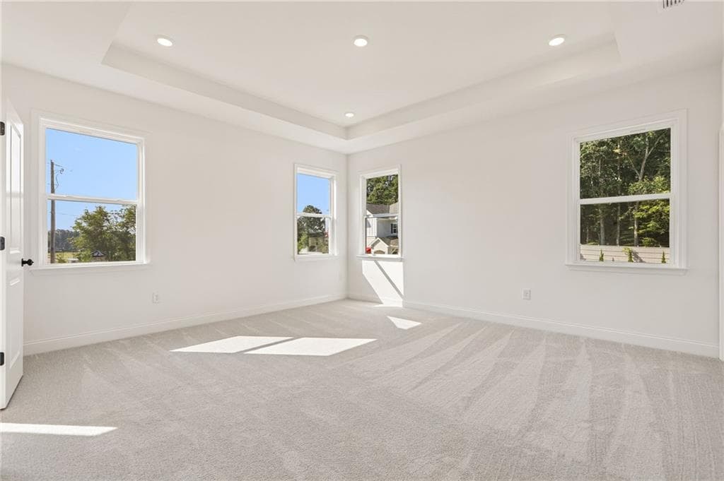5 bedroom, 4 bathroom, 2,705 sq ft single family residence for sale at 1020 Nichols Farm Circle, Dacula, GA 30019 — photo 5