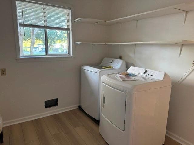 4 bedroom, 2 bathroom, 1,300 sq ft single family residence for rent at 11100 Jones Bridge Road, Johns Creek, GA 30022 for $2,600 a month — photo 7