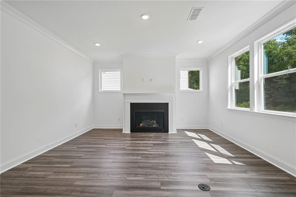 5 bedroom, 4 bathroom, 2,498 sq ft single family residence for sale at 202 Sheryl Way, Loganville, GA 30052 — photo 3