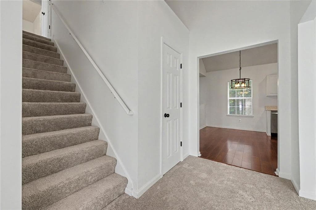 3 bedroom, 3 bathroom, 1,994 sq ft single family residence under contract at 1620 Village Place Circle, Conyers, GA 30012 — photo 8
