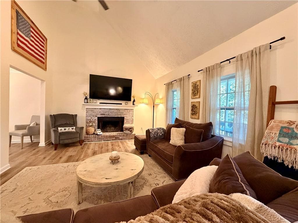 4 bedroom, 2 bathroom, 1,972 sq ft single family residence for sale at 3021 Mills Ridge Drive, Canton, GA 30114 — photo 9