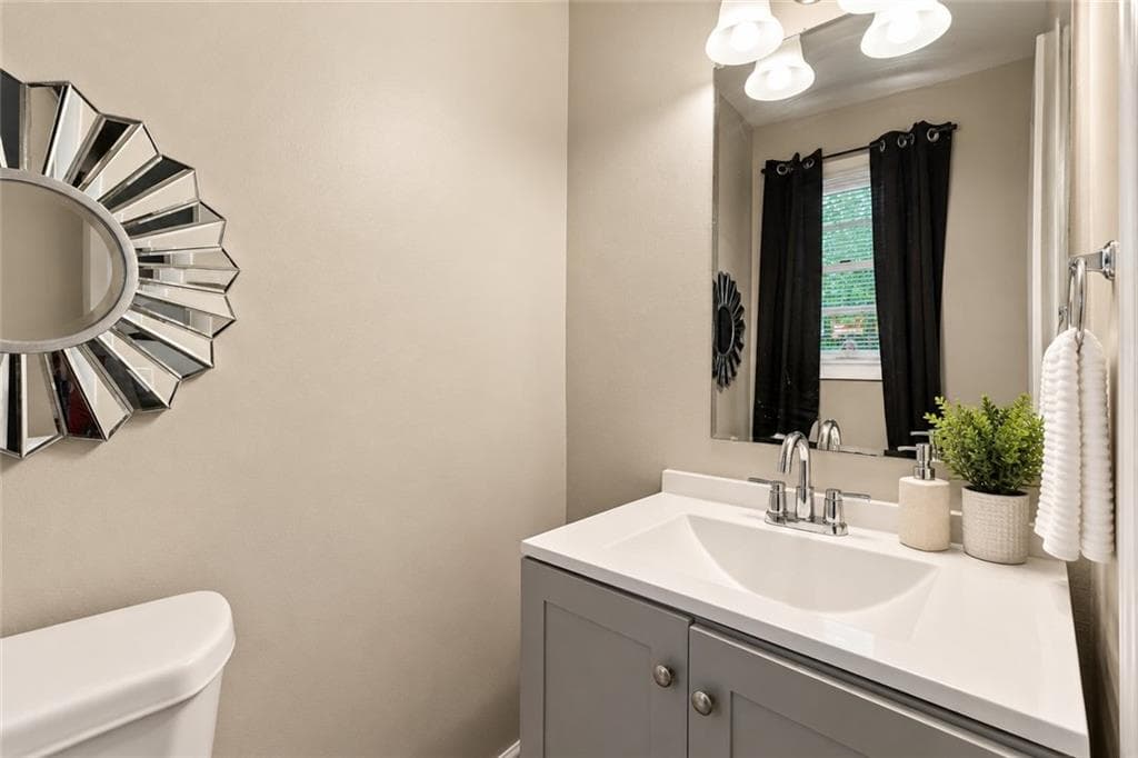 3 bedroom, 2 bathroom, 1,000 sq ft single family residence for sale at 3249 Renault Road, Atlanta, GA 30354 — photo 7