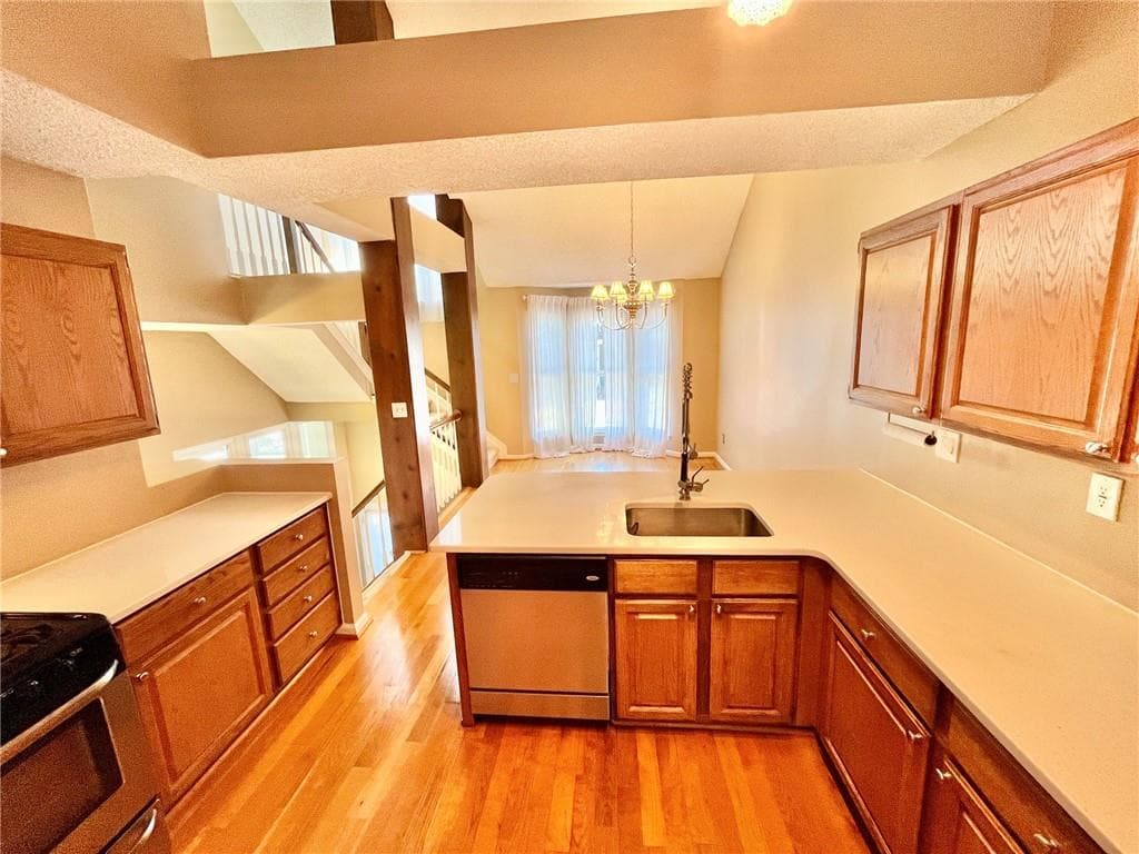 4 bedroom, 3 bathroom, 1,793 sq ft townhouse for sale at 2253 Goodwood Boulevard, Smyrna, GA 30080 — photo 9