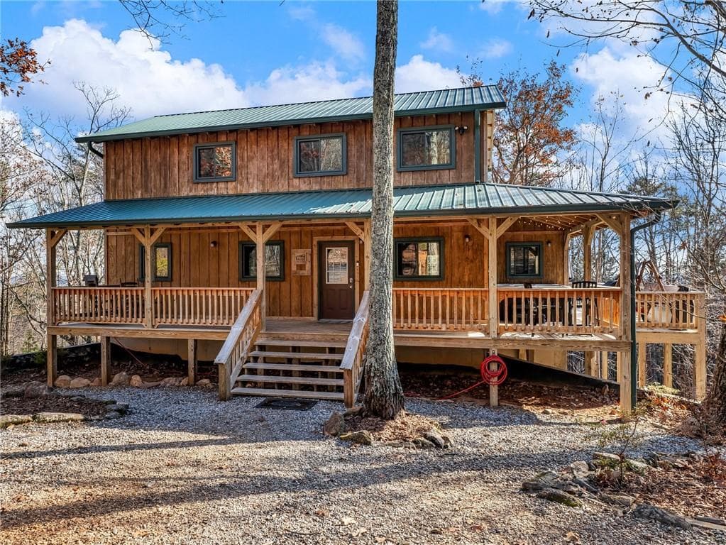 5 bedroom, 3 bathroom, 2,960 sq ft single family residence for sale at 333 Skywood Lane, Cleveland, GA 30528