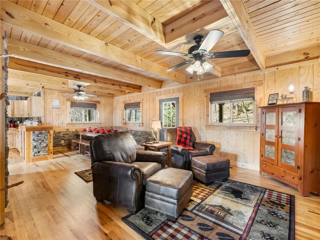 5 bedroom, 3 bathroom, 2,960 sq ft single family residence for sale at 333 Skywood Lane, Cleveland, GA 30528 — photo 5