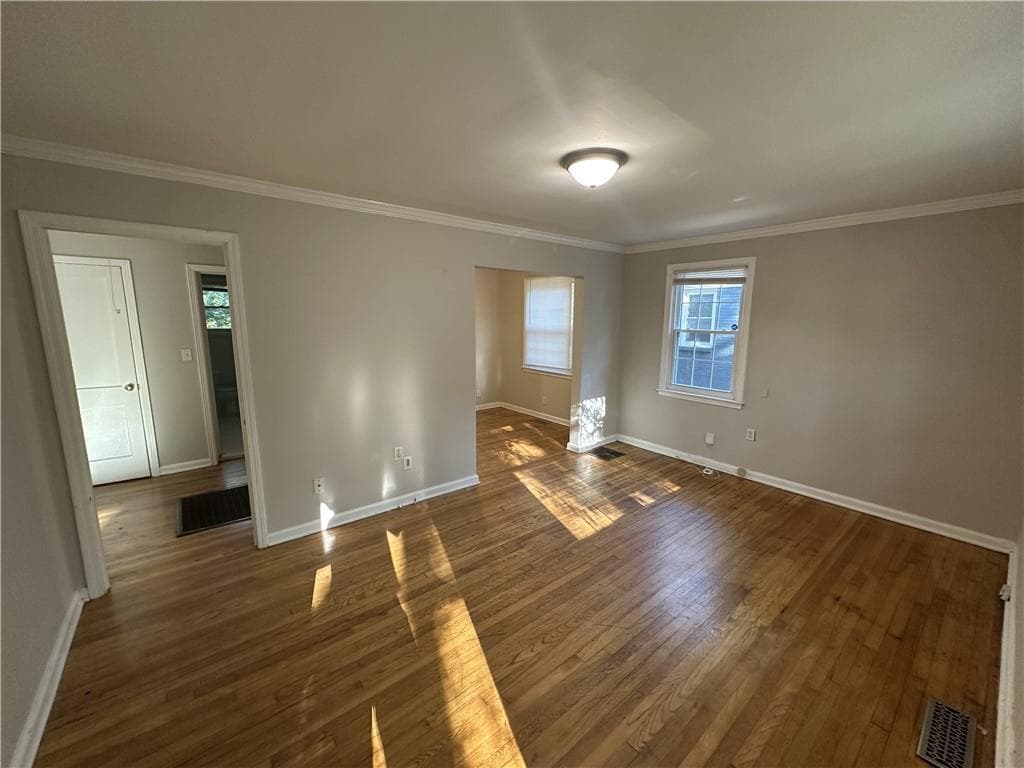 2 bedroom, 1 bathroom, 1,035 sq ft single family residence for rent at 691 Daniel Avenue, Decatur, GA 30032 for $1,500 a month — photo 2