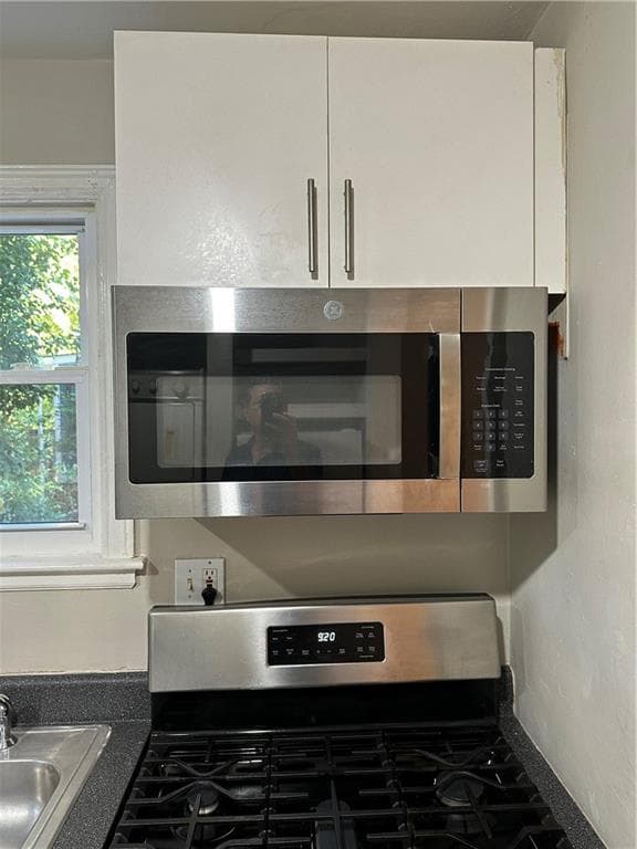 2 bedroom, 1 bathroom, 1,035 sq ft single family residence for rent at 691 Daniel Avenue, Decatur, GA 30032 for $1,500 a month — photo 6