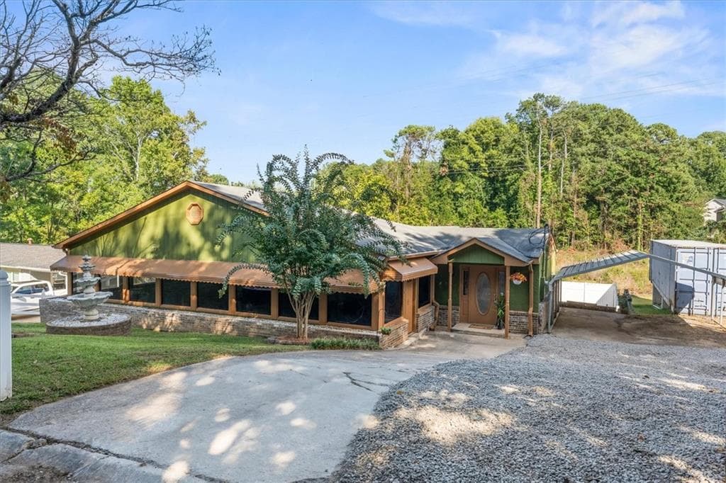 3 bedroom, 1 bathroom, 2,324 sq ft single family residence for sale at 4338 Rocklane Drive, Conley, GA 30288 — photo 3