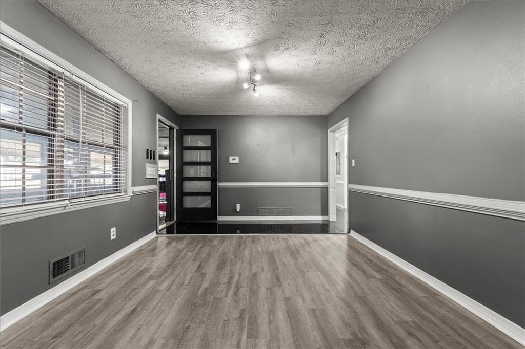 3 bedroom, 1 bathroom, 2,324 sq ft single family residence for sale at 4338 Rocklane Drive, Conley, GA 30288 — photo 7