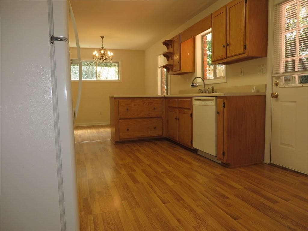 4 bedroom, 2 bathroom, 1,998 sq ft single family residence for rent at 2554 Skyland Trail, Atlanta, GA 30319 for $3,500 a month — photo 10