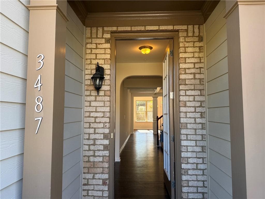 3 bedroom, 3 bathroom, 1,994 sq ft townhouse for sale at 3487 Desoto Road, Snellville, GA 30078 — photo 3