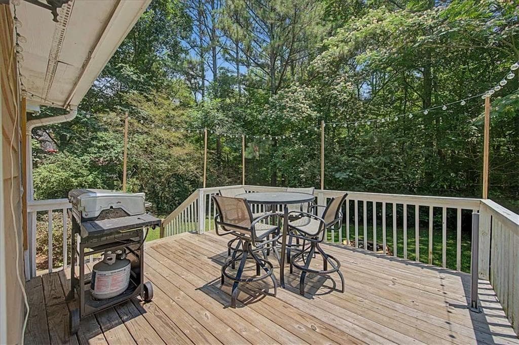 5 bedroom, 3 bathroom, 2,072 sq ft single family residence for rent at 558 Peeples Valley Road, Cartersville, GA 30121 for $2,500 a month — photo 5
