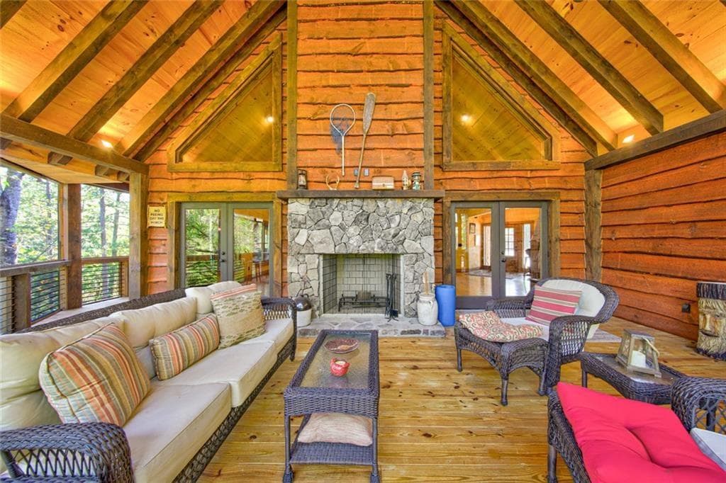 4 bedroom, 5 bathroom, 6,600 sq ft single family residence for sale at 380 Biguns Boulevard, Talking Rock, GA 30175 — photo 4