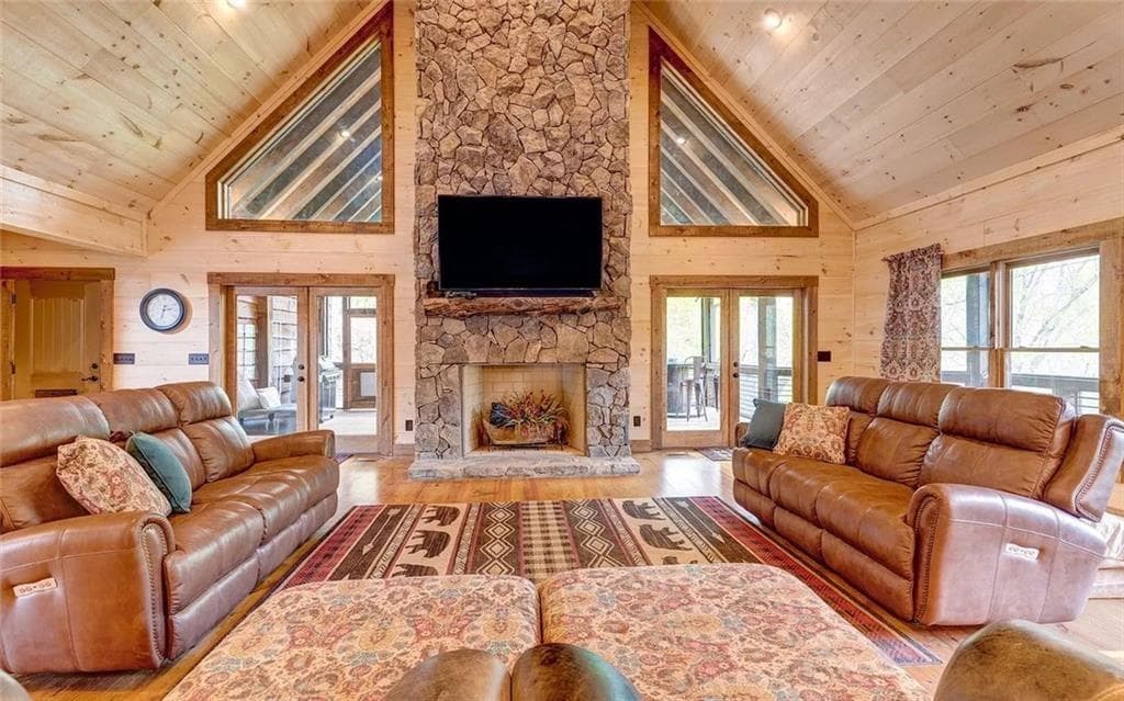 4 bedroom, 5 bathroom, 6,600 sq ft single family residence for sale at 380 Biguns Boulevard, Talking Rock, GA 30175 — photo 7